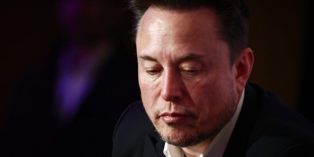 Elon Musk’s Twitter deal may be the worst leveraged buyout deal for banks since Lehman, raising risks to Tesla