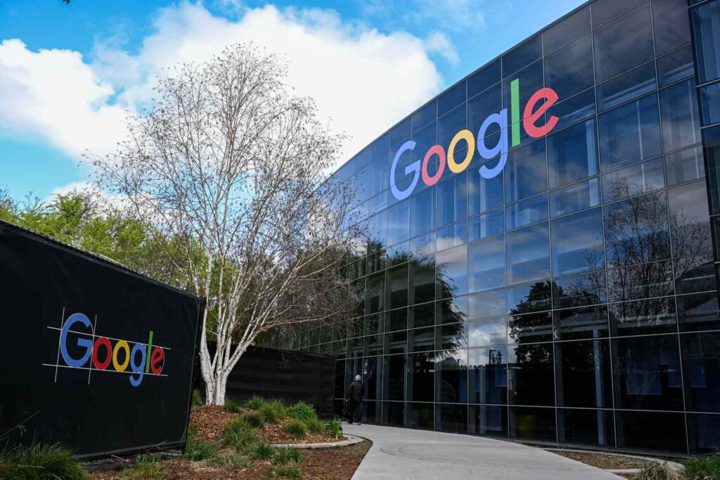 Why Analysts Are Bullish on Google Parent Alphabet After Earnings