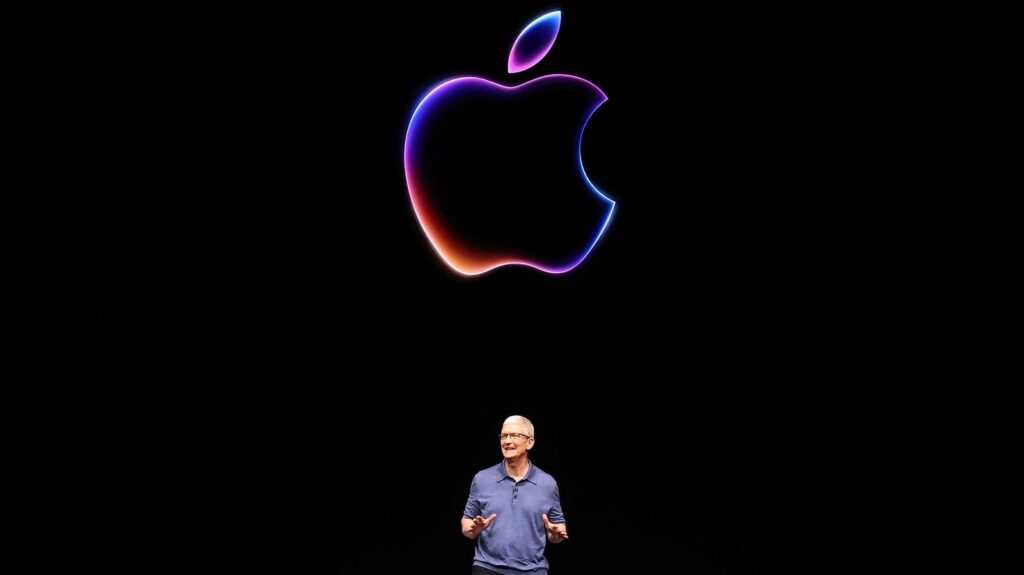 Apple Stock Hits New High As Analysts Predict Near  Trillion Market Cap